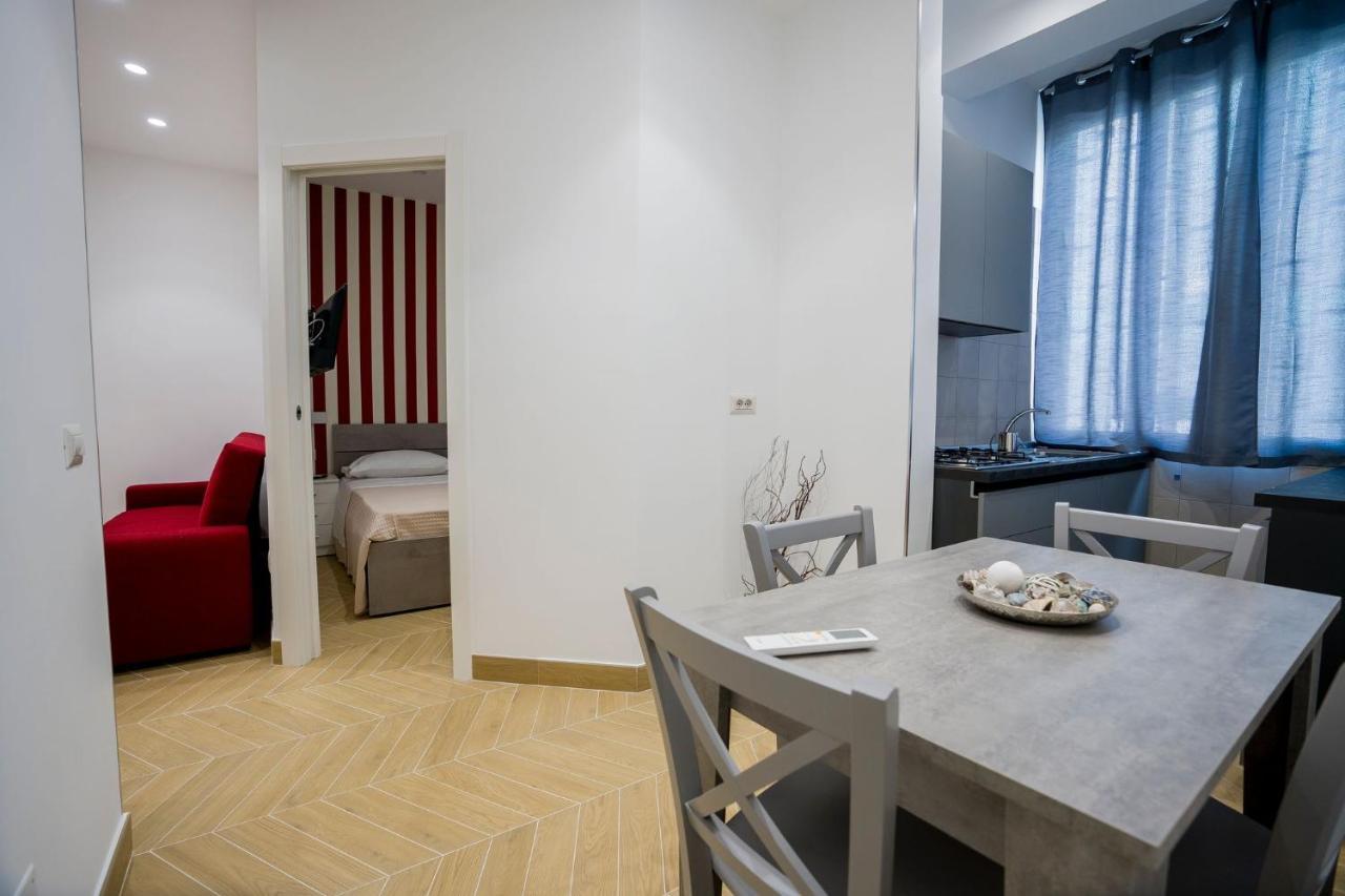 Casa Fedele Napoli Apartment ภายนอก รูปภาพ