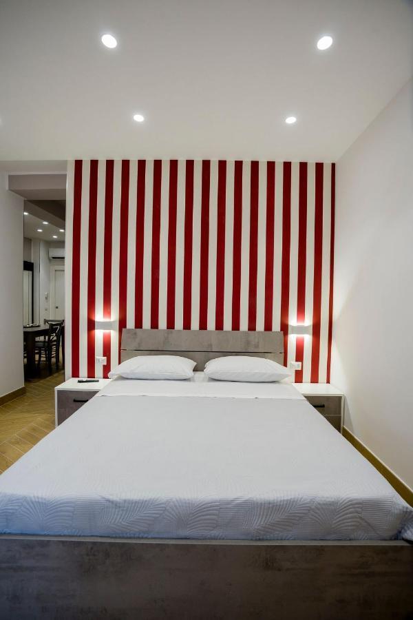 Casa Fedele Napoli Apartment ภายนอก รูปภาพ