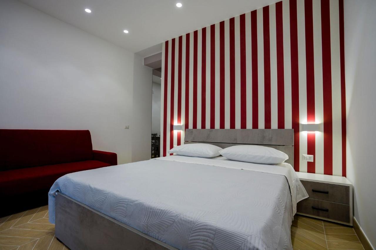 Casa Fedele Napoli Apartment ภายนอก รูปภาพ